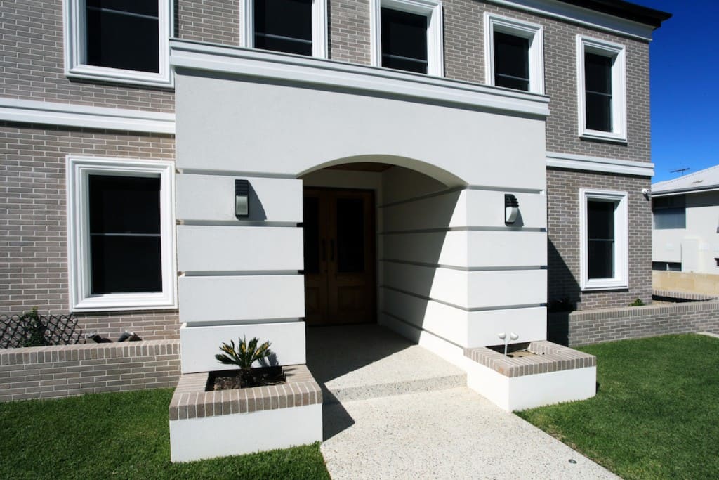 Hebel’s design flexibility is ideal for Aerostone’s external architectural features